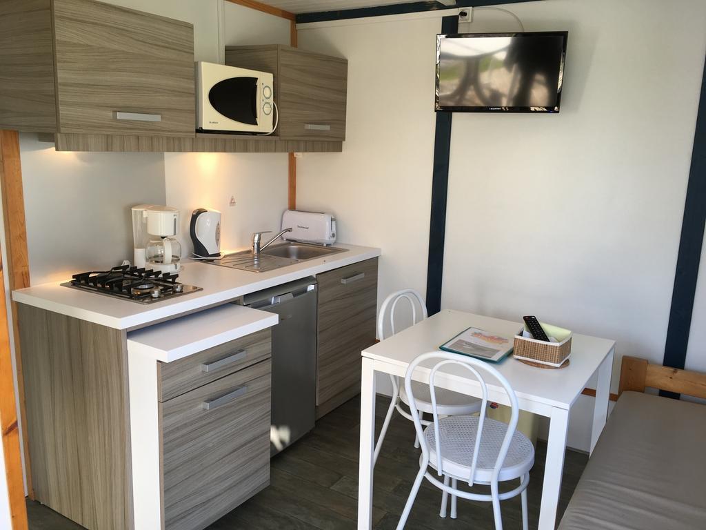 Camping La Brande Ле-Шато-д'Олерон Екстер'єр фото