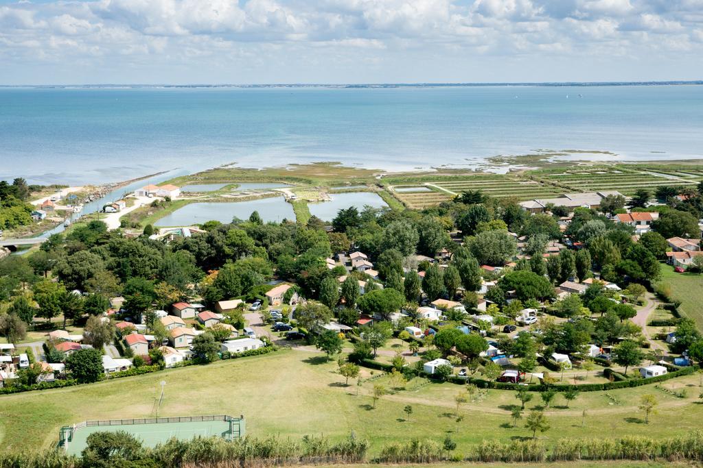 Camping La Brande Ле-Шато-д'Олерон Екстер'єр фото